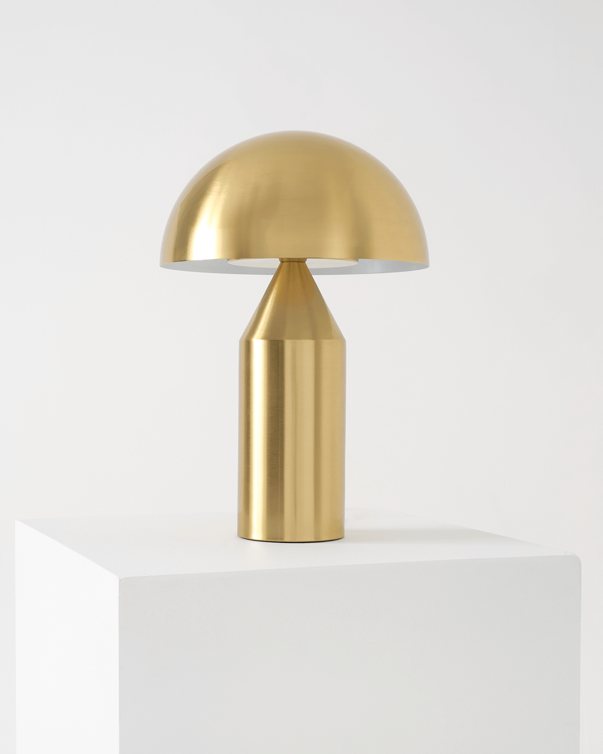 GlowBeam Table Lamp Elegance