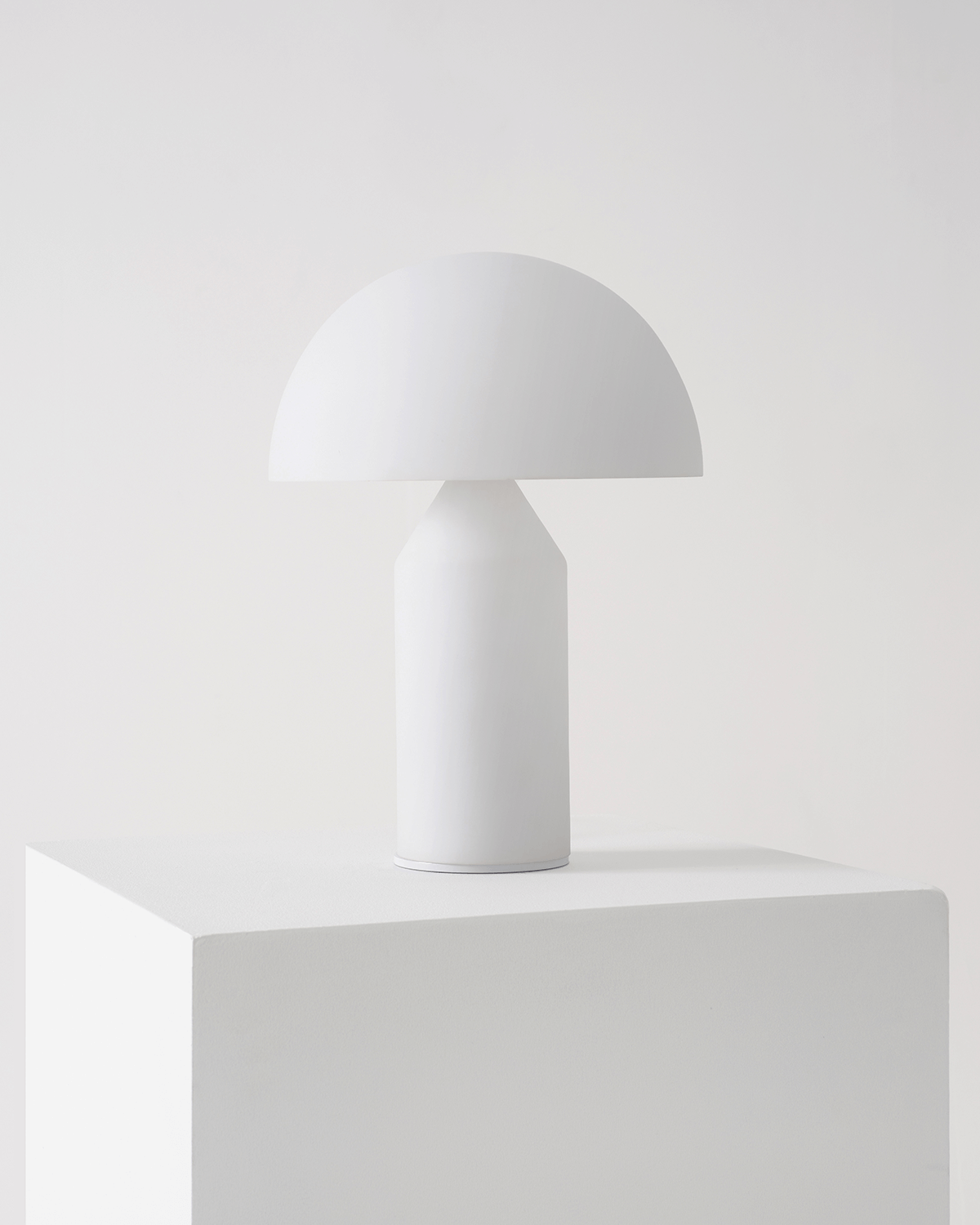 GlowBeam Table Lamp Elegance