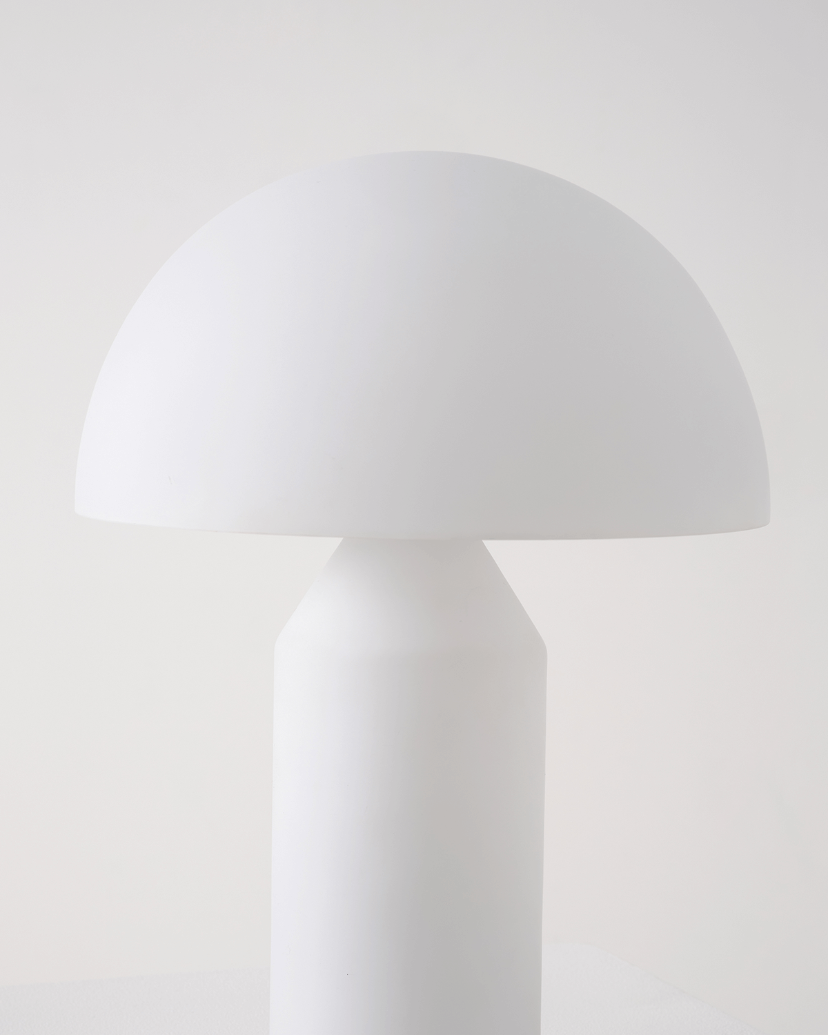 GlowBeam Table Lamp Elegance